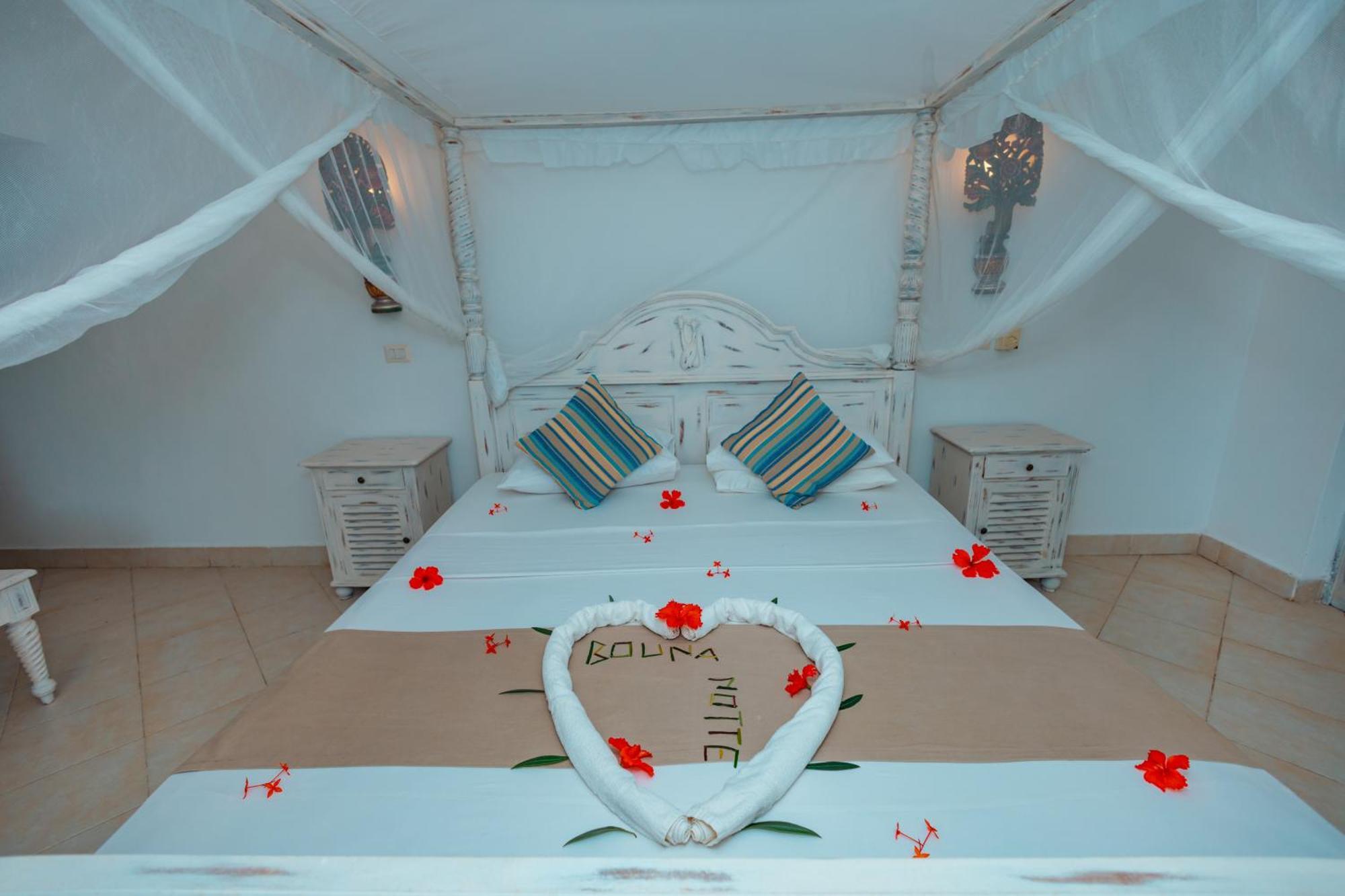 Twiga Beach Resort Watamu Eksteriør bilde